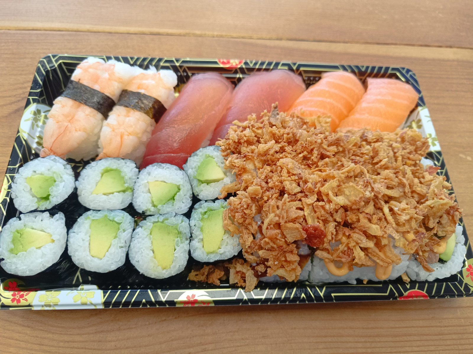 8x Salmon Crispy Onion Crunch Roll 2x Salmon Nigiri 2x Tuna Nigiri 2x Prawn Nigiri 8x Avocado Maki